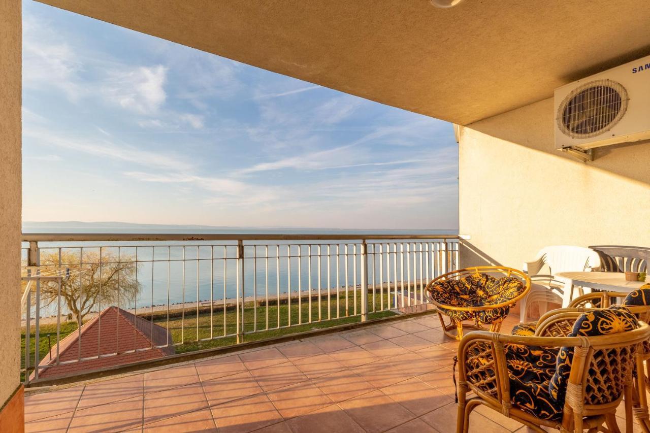 Apartamento Kék Hullám Apartman Siófok Exterior foto