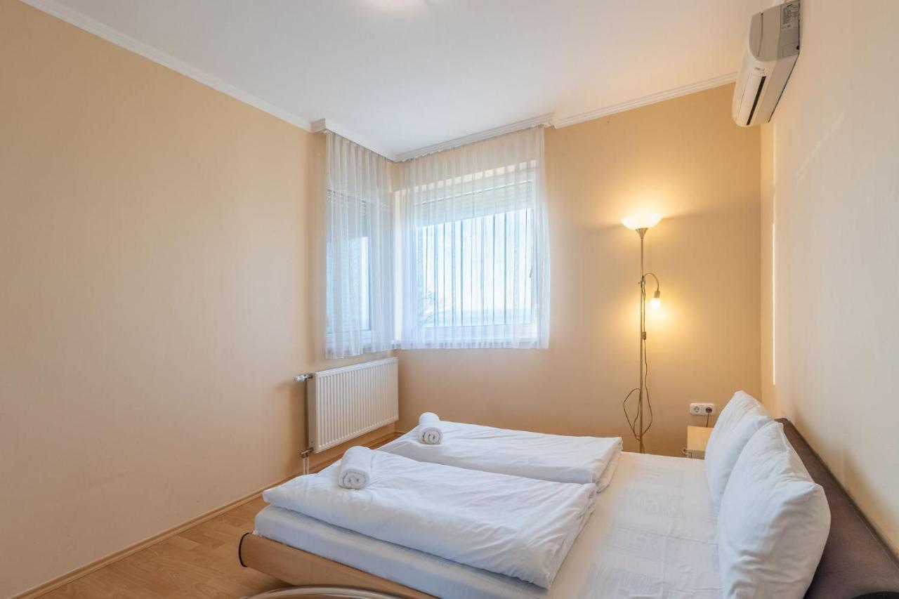 Apartamento Kék Hullám Apartman Siófok Exterior foto