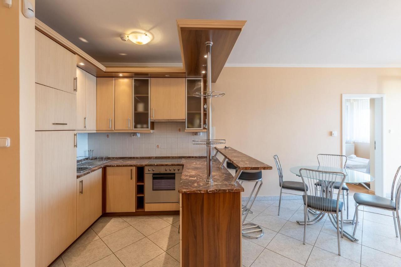 Apartamento Kék Hullám Apartman Siófok Exterior foto